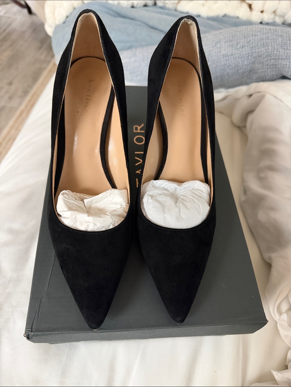 Ann Taylor Mila Suede Pump- Missy Black Pointed-Toe Pumps
